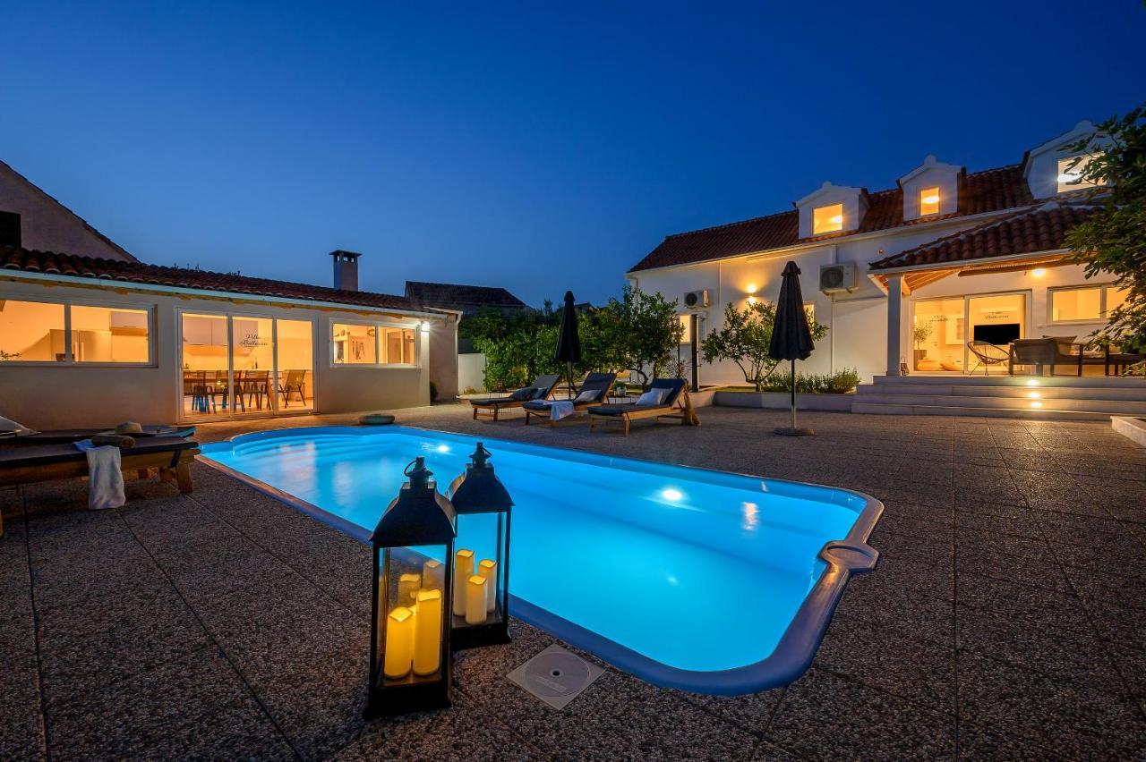 Villa Bellezza Милна Екстериор снимка