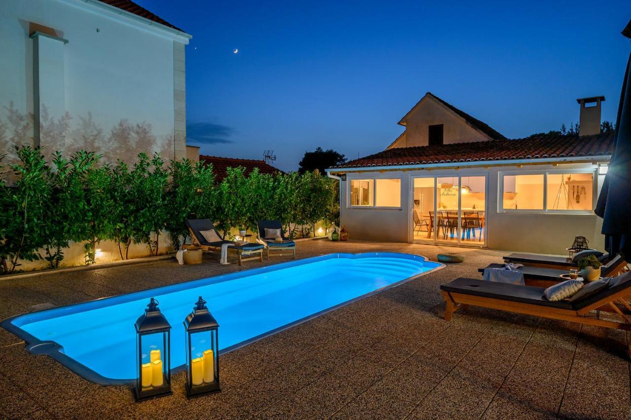 Villa Bellezza Милна Екстериор снимка